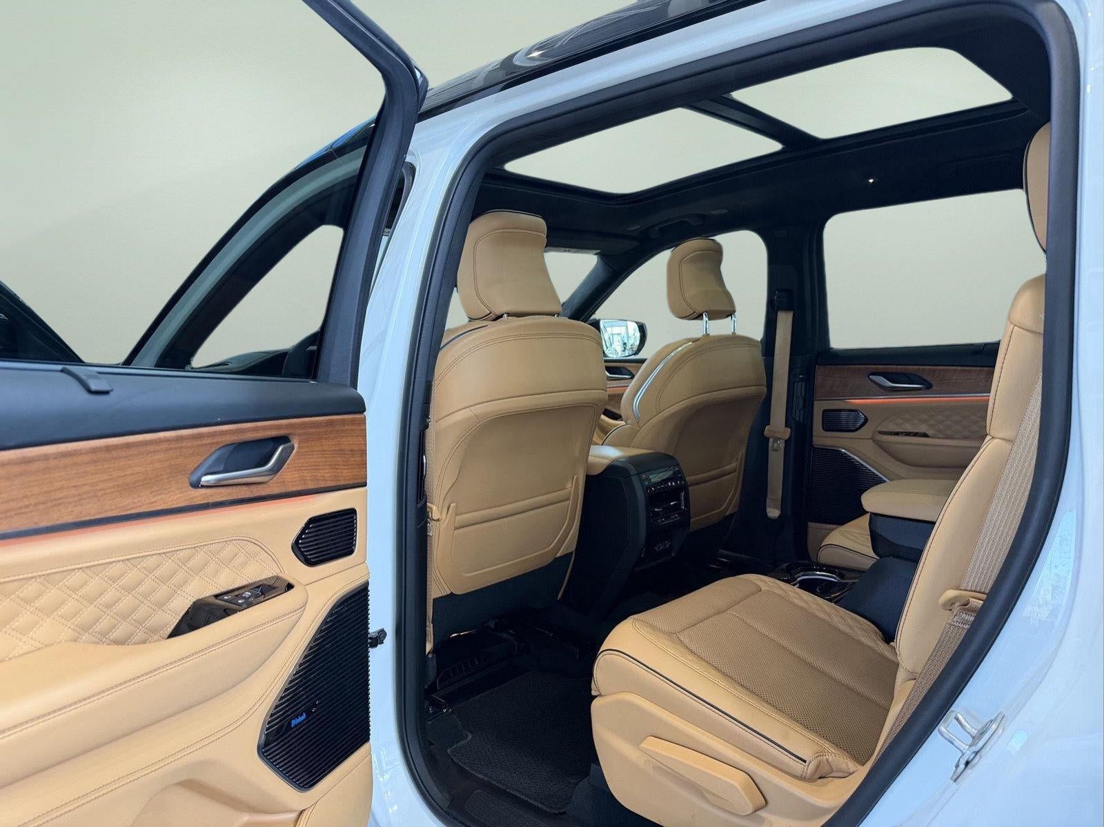 2023 Jeep Grand Cherokee L Summit Reserve