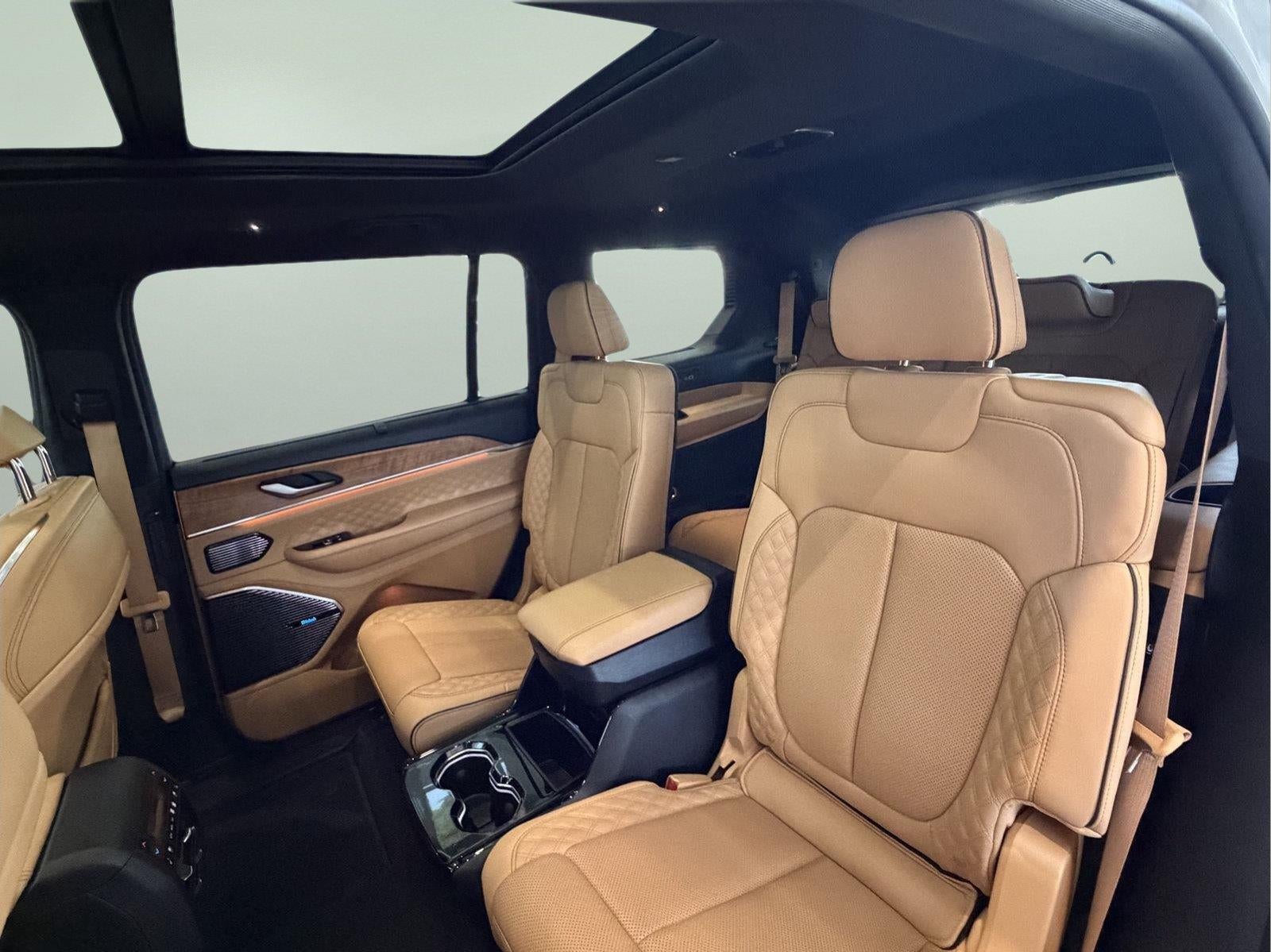 2023 Jeep Grand Cherokee L Summit Reserve