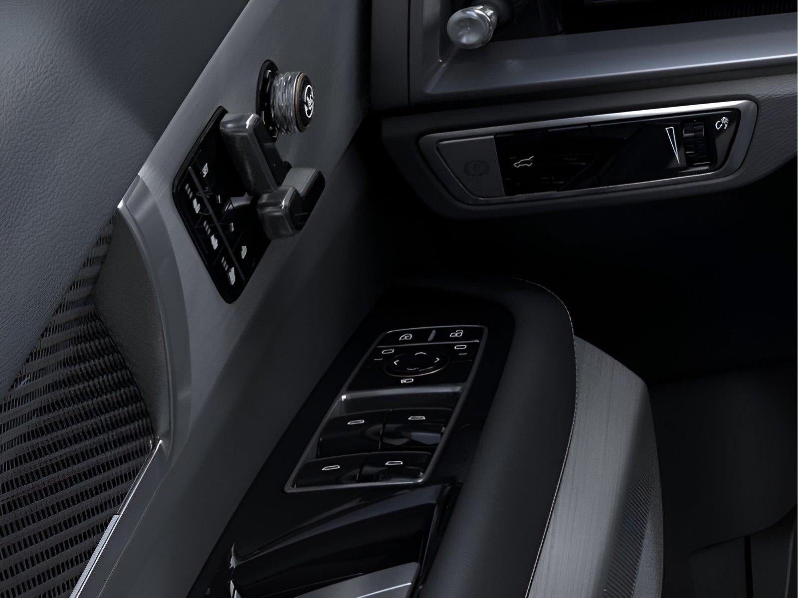 2027 Cadillac VISTIQ Luxury