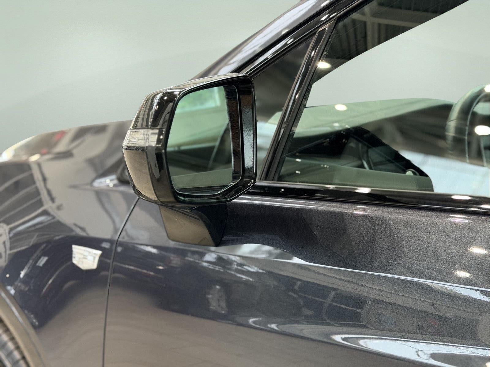 2023 Cadillac XT5 AWD Sport