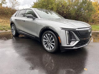 2024 Cadillac LYRIQ Sport 2