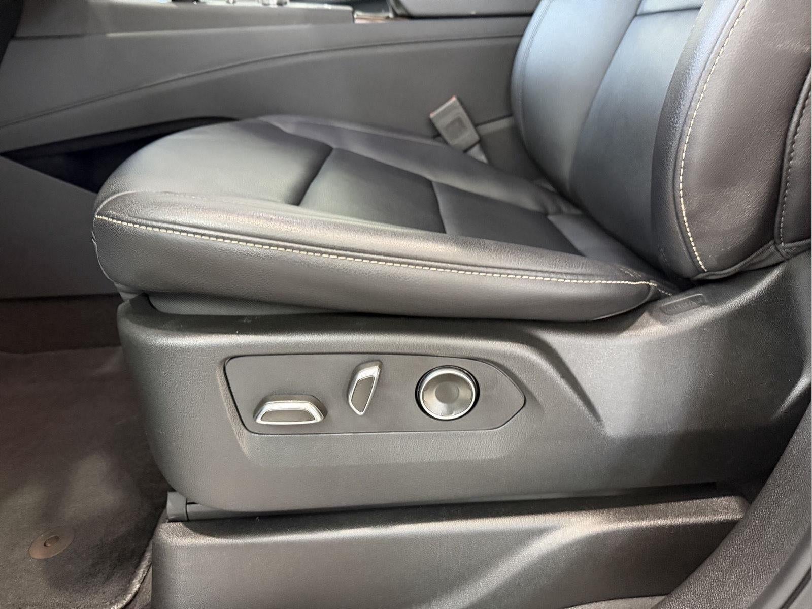 2024 Cadillac Escalade Luxury