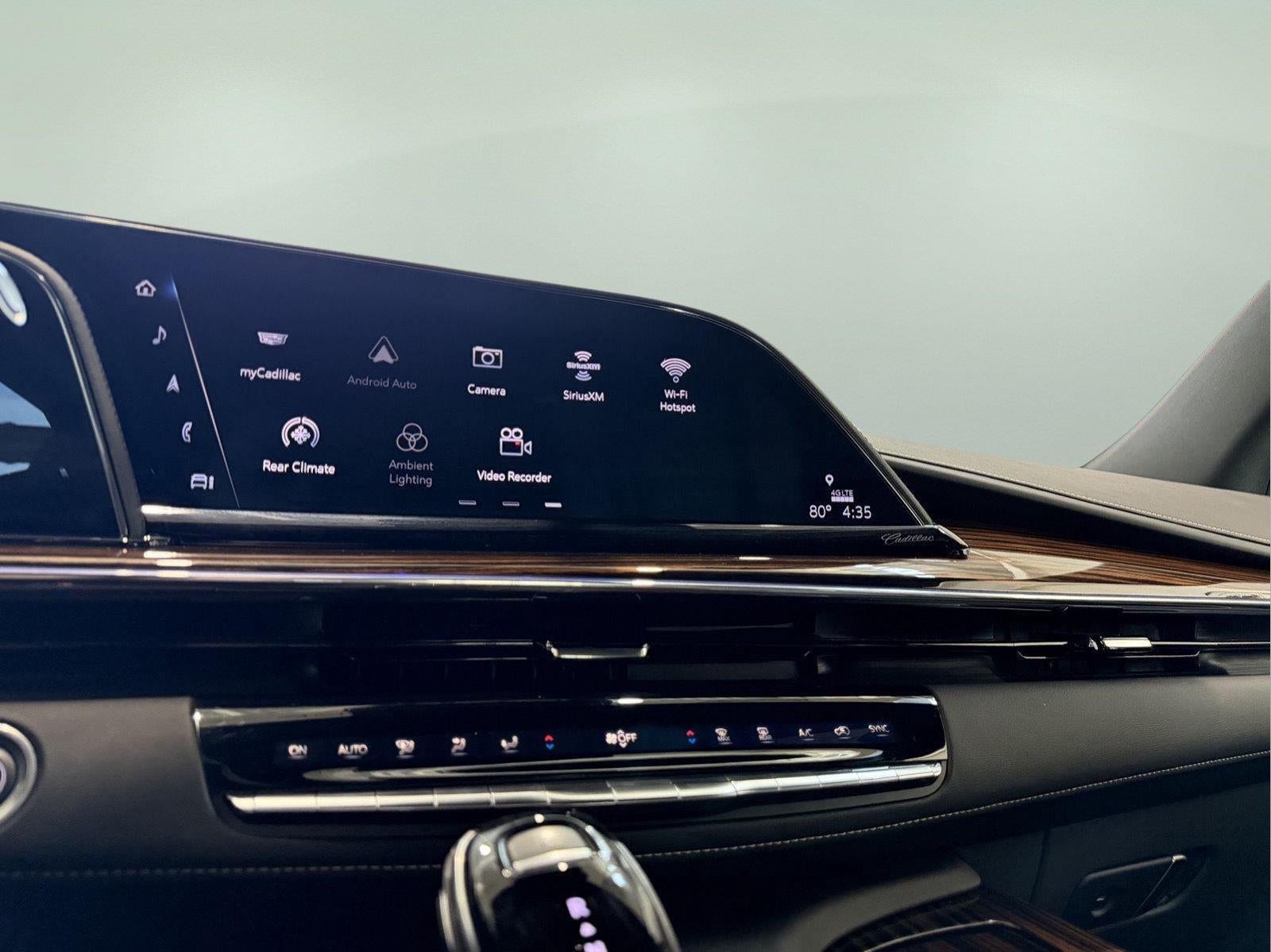 2024 Cadillac Escalade Luxury