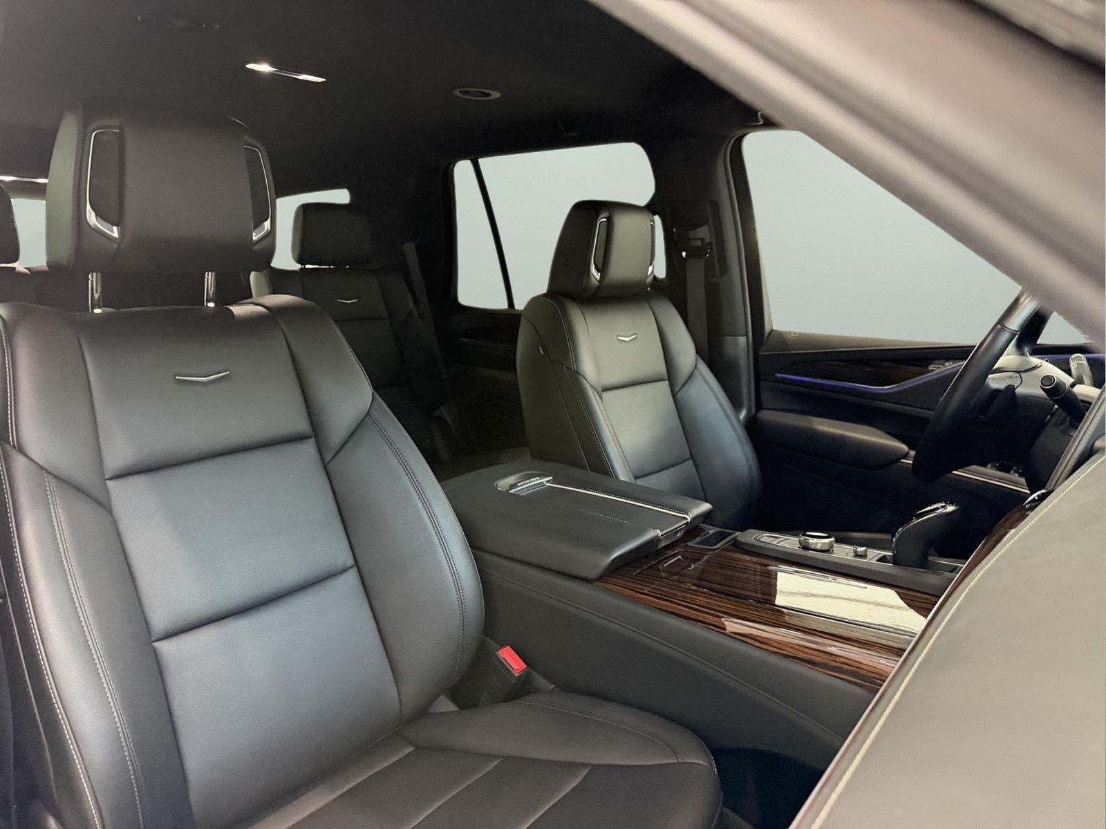 2024 Cadillac Escalade Luxury