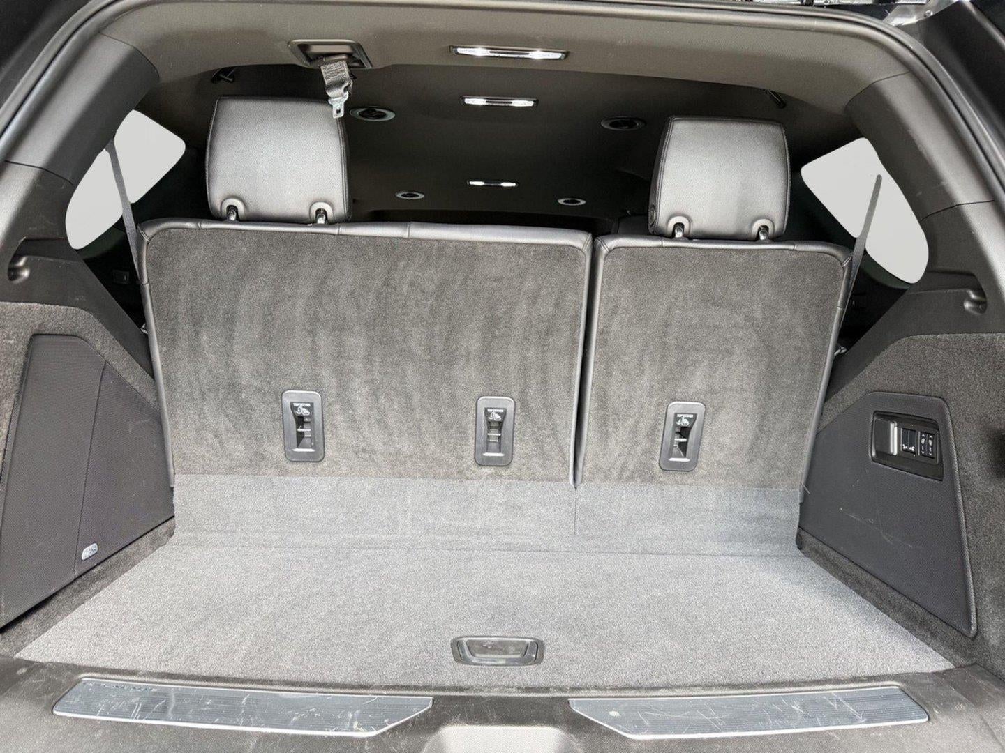 2024 Cadillac Escalade Luxury