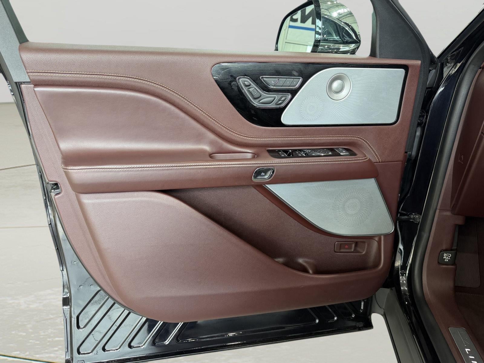 2020 Lincoln Aviator Black Label